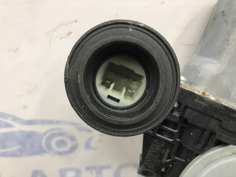 Стеклоподъемник задний правый Lexus RX 350 XU30 3.5 БЕНЗИН 2GRFE 2003 (б/у) Киев - изображение 3