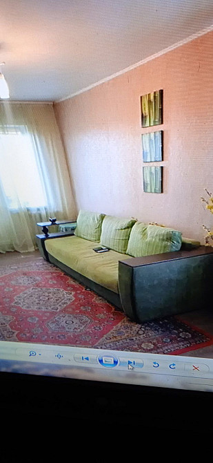 м.Нивки 5мин.пешком.Сдам комнату девушке. Киев - изображение 2