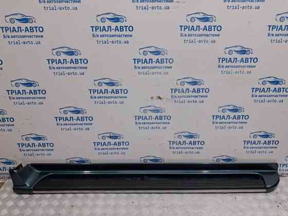 Накладка на подножку Mitsubishi Pajero Sport K9 2.5 DIESEL 4D56 1996 прав. (б/у) Київ