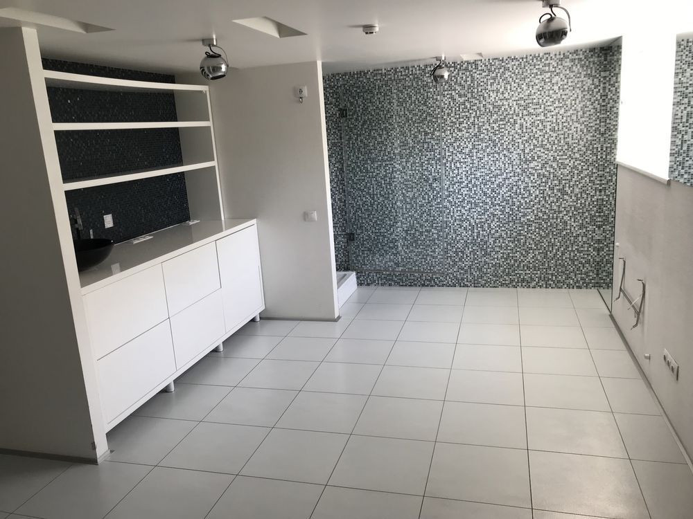 Продам. Офис 200 м.кв. 4/7, ул.Надежды Алексеенко 21 Днепр - изображение 3