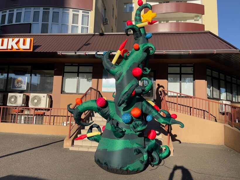 Ёлка надувная новогодняя декорация Киев - изображение 2