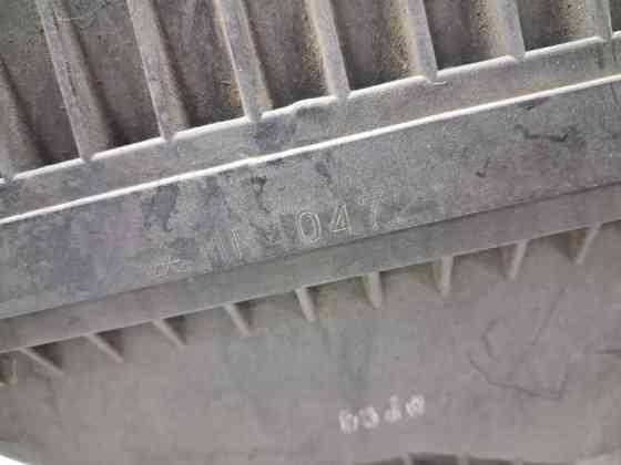 Корпус воздушного фильтра Mitsubishi Pajero Wagon 3 3.2 ДИЗЕЛЬ 4M41 1999 (б/у) Київ