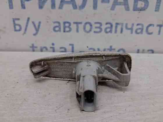 Повторитель поворотника Mitsubishi Lancer 2007-2017 8351A001 (Арт. 61258) Киев