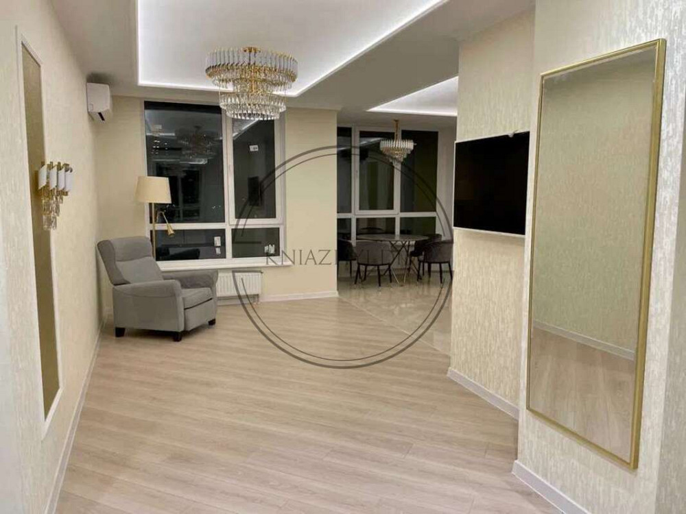 Велика та сучасна квартира ,код № 21144062 Київ - зображення 1