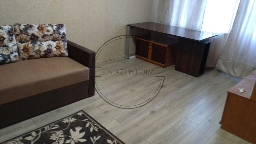 Хороша 1 кімнатна квартира біля метро Чернігівська. Код об'єкта: 11161806 Киев - изображение 1