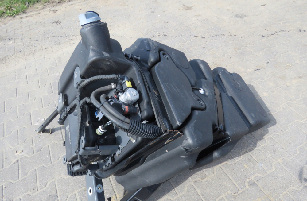 1946315 Бак AdBlue DAF XF 106 Euro 6 1831253, 1869470 Львов - изображение 1