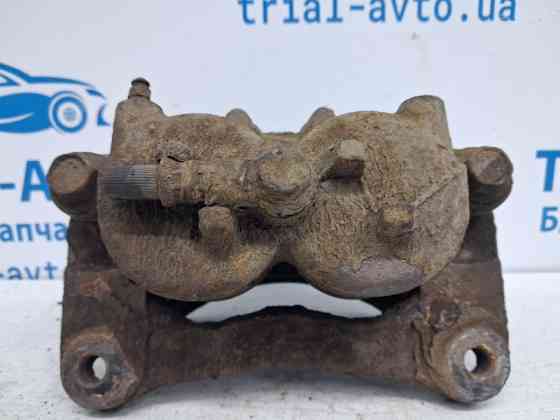 Суппорт передний правый Mitsubishi Pajero Wagon 3 3.2 ДИЗЕЛЬ 4M41 1999 (б/у) Київ