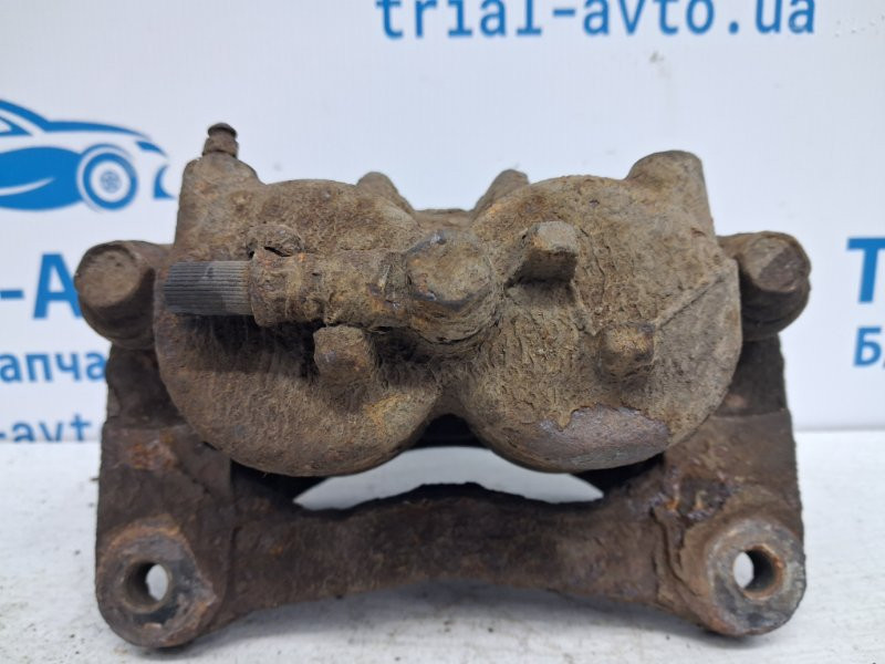 Суппорт передний правый Mitsubishi Pajero Wagon 3 3.2 ДИЗЕЛЬ 4M41 1999 (б/у) Київ - зображення 3