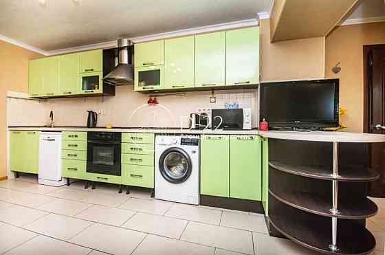 продажа 3-к квартира Киев, Голосеевский, 109000 $ Київ