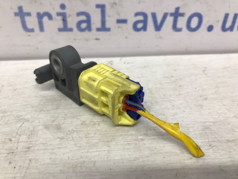 Датчик удара (AIRBAG) Hyundai Tucson TL 1.7 DIESEL D4FD 2015 (б/у) Київ - зображення 3