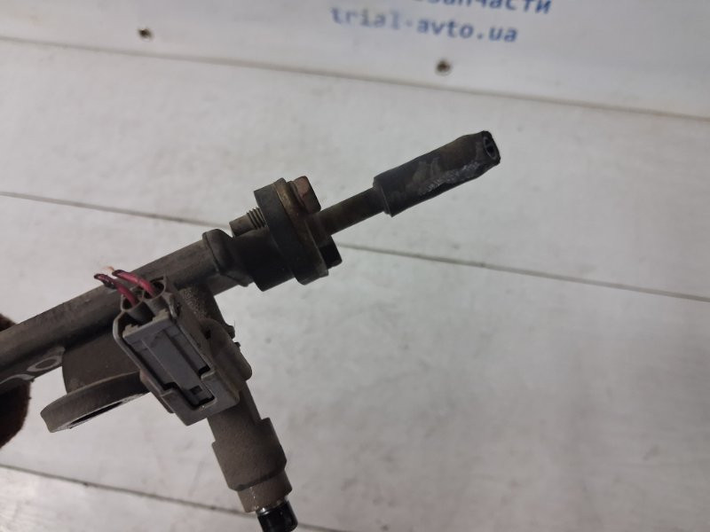 Топливная рампа Mitsubishi Outlander CU 2.4 БЕНЗИН 4G69 2003 (б/у) Київ - зображення 3