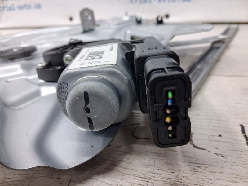 Стеклоподъемник передний правый Hyundai IX35 LM 1.7 DIESEL D4FD 2009 (б/у) Київ - зображення 3