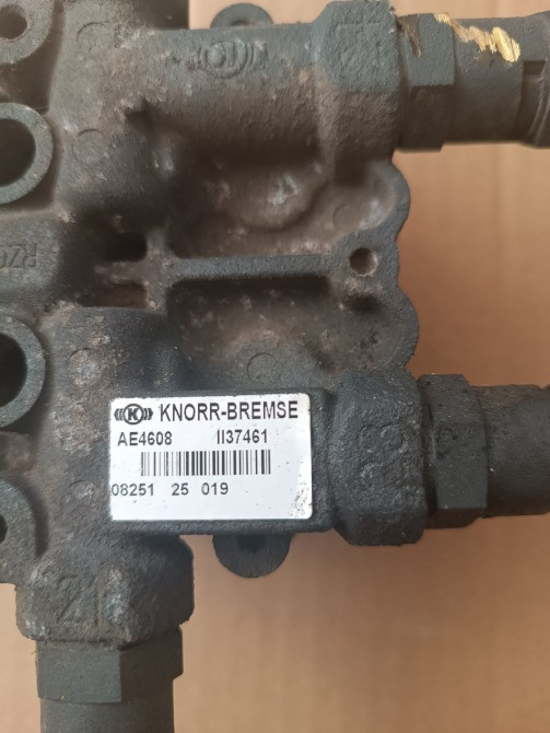 AE4608 Клапан ограничения давления пневмосистемы Iveco EuroCargo 1137461 Львов - изображение 4