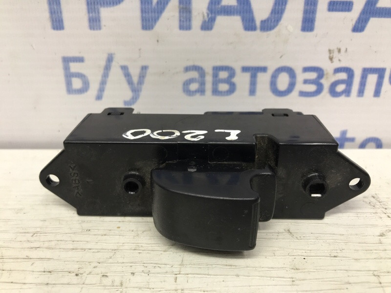 Кнопка стеклоподъемника Mitsubishi L200 KB 2.5 ДИЗЕЛЬ 4D56U 2006 (б/у) Київ - зображення 2