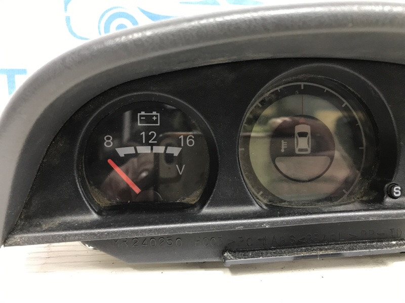 Приборная панель Mitsubishi Pajero Sport K9 2.5 DIESEL 4D56 1996 (б/у) Київ - зображення 3