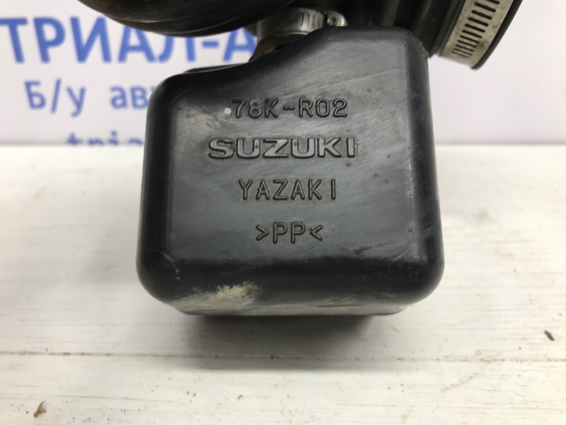 Патрубок воздушного фильтра Suzuki Grand Vitara JT 2.4 БЕНЗИН J24B 2005 (б/у) Київ - зображення 4