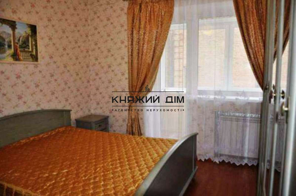 Продаж 2-кімнатної роздільної квартири на Подолі, код 21146918 Киев - изображение 1