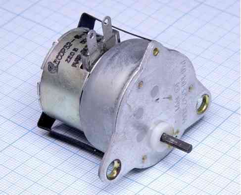 Куплю двигатель ДСОР-32-0.4-60 УХЛ4, ДСОР32-04-60, ДСОР 32 04 60, Р40-4-375/60 УХЛ4 Харьков