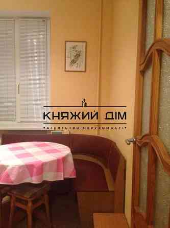 Світла, комфортна 2-х кімнатна роздільна . Кв. ст. м. Кловська. № 11146529 Київ