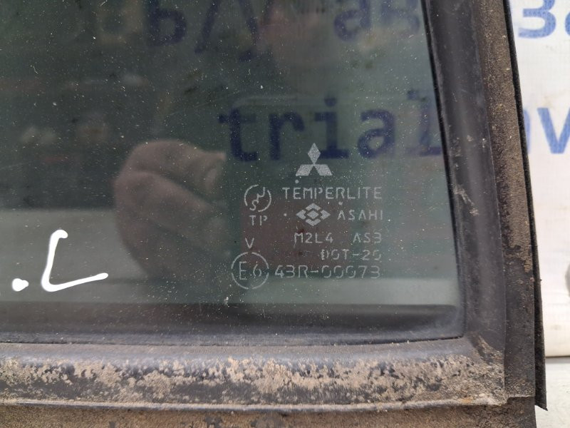 Стекло двери задней левой (форточка) Mitsubishi Pajero Sport 1996-2008 MR259917 (Арт. 64942) Киев - изображение 2