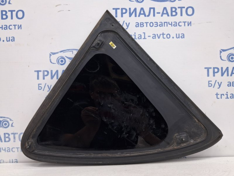 Стекло в кузов заднее левое SsangYong Rexton Y250 2.7 D27DT 2006 (б/у) Київ - зображення 2