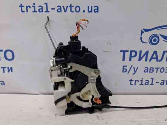 Замок двери передний правый Mitsubishi Lancer 9 1.6 БЕНЗИН 4G18 2003 (б/у) Киев