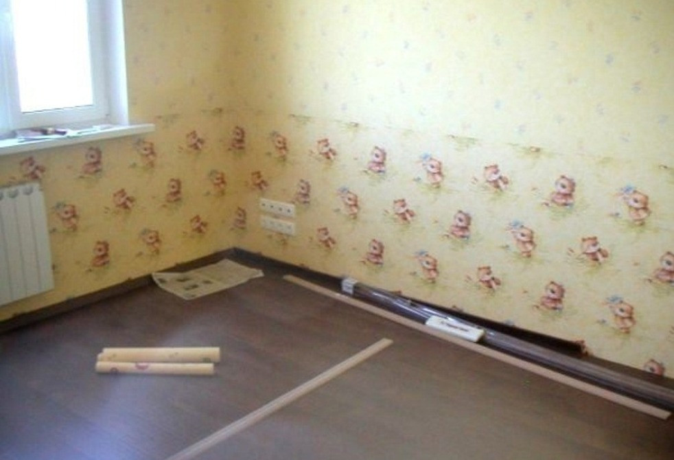 Поклейка обоев Борщаговка Святошин Виноградарь Київ - зображення 1
