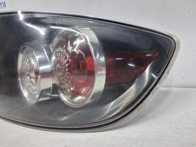 Фонарь задний внешний правый Mazda 3 BK 1.6 БЕНЗИН Z6 2003 (б/у) Киев - изображение 2