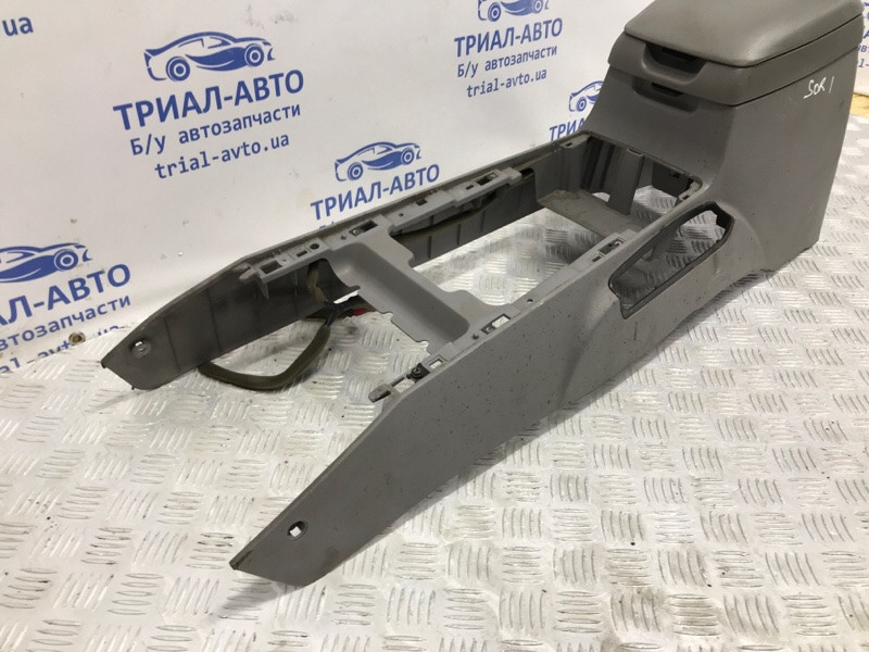 Подлокотник Kia Sorento BL 2.5 DIESEL D4CB 2002 (б/у) Київ - зображення 3