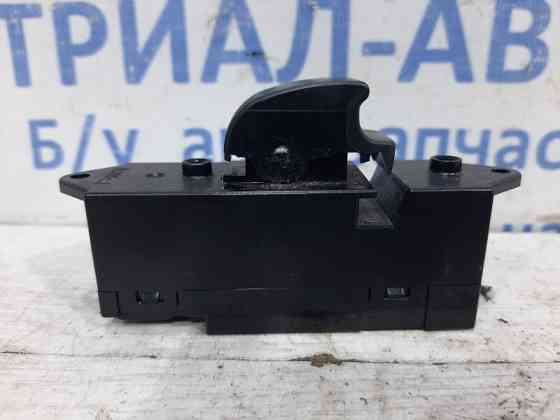 Кнопка стеклоподъемника Mitsubishi Lancer 9 1.6 БЕНЗИН 4G18 2003 (б/у) Київ