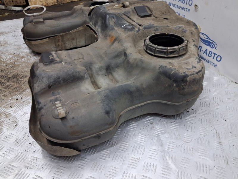 Бак топливный пластик SsangYong Korando C200 2.0 DIESEL D20DT 2010 (б/у) Київ - зображення 3