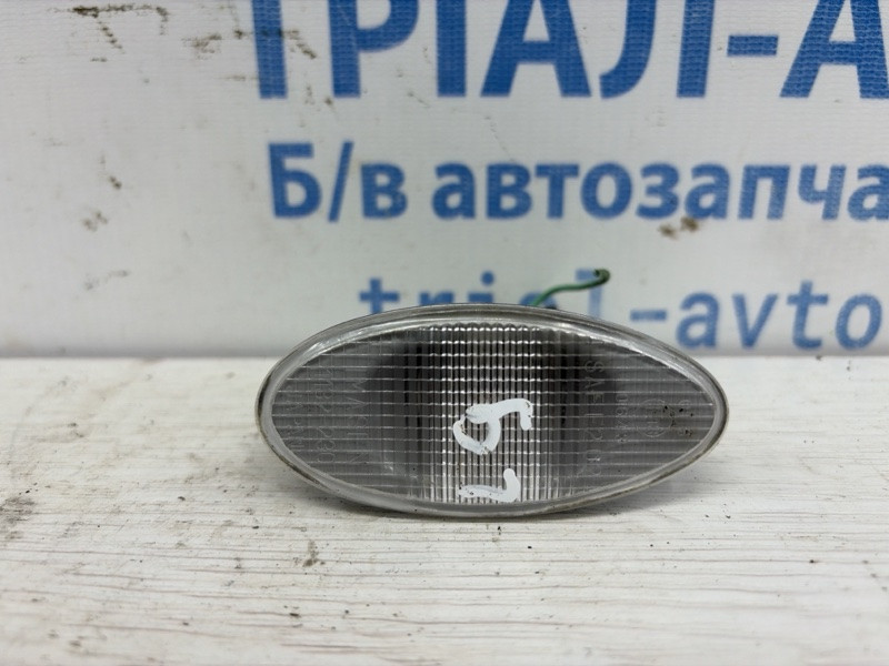 Повторитель поворотника Mitsubishi Lancer 2003-2009 MR991187 (Арт. 83311) Київ - зображення 1