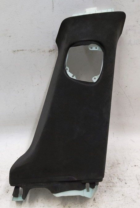 1Облицовка стойки B верхняя правая черный Alcantara с повреждением Tesla model S REST 1021613-92-A Киев - изображение 1