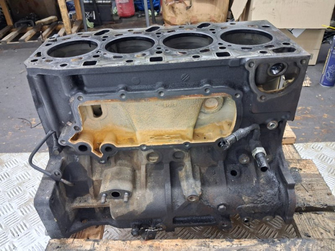 Блок ДВС Kia Sorento BL 2.5 DIESEL D4CB 2002 (б/у) Київ - зображення 5