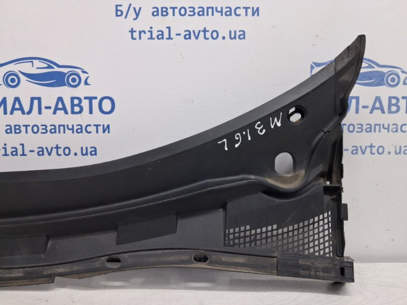 Дефлектор дворников Mazda 3 BK 1.6 БЕНЗИН Z6 2003 лев. (б/у) Киев - изображение 3