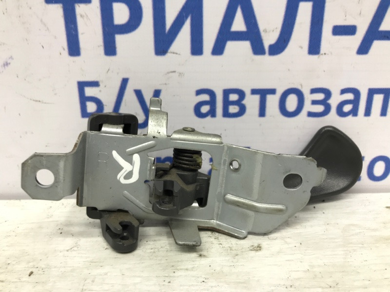 Ручка двери внутренняя правая Mitsubishi Pajero Sport K9 2.5 DIESEL 4D56 1996 (б/у) Киев - изображение 3