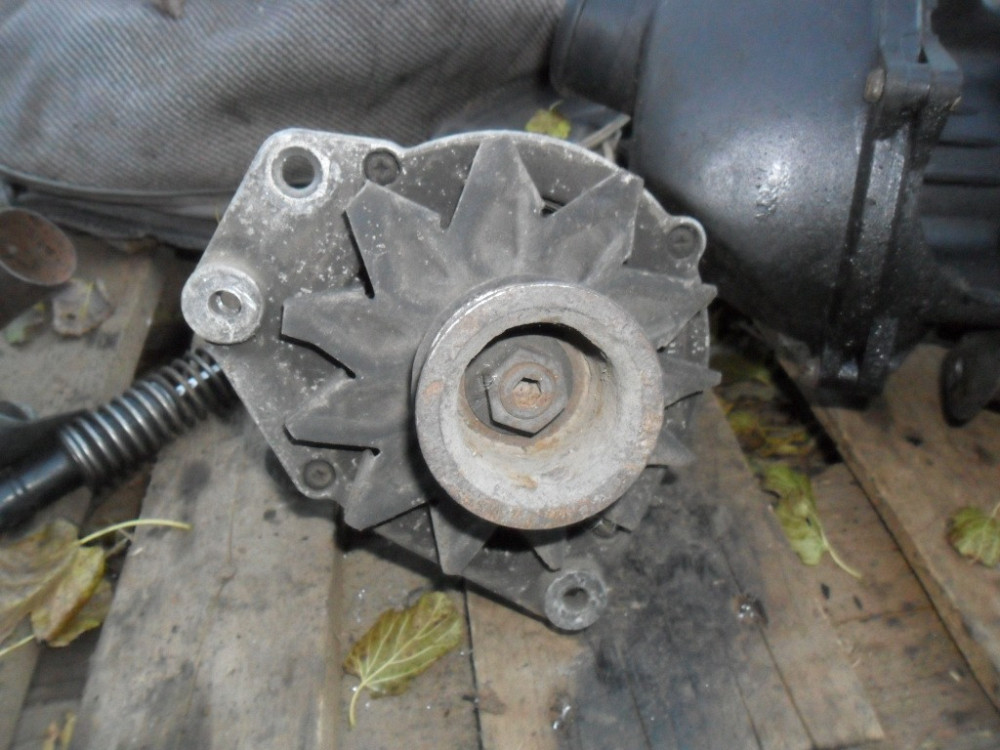 VAG 037903018AX, Генератор VW Passat, Corrado 1.8 syncro, PG, G60, 90A Винница - изображение 1