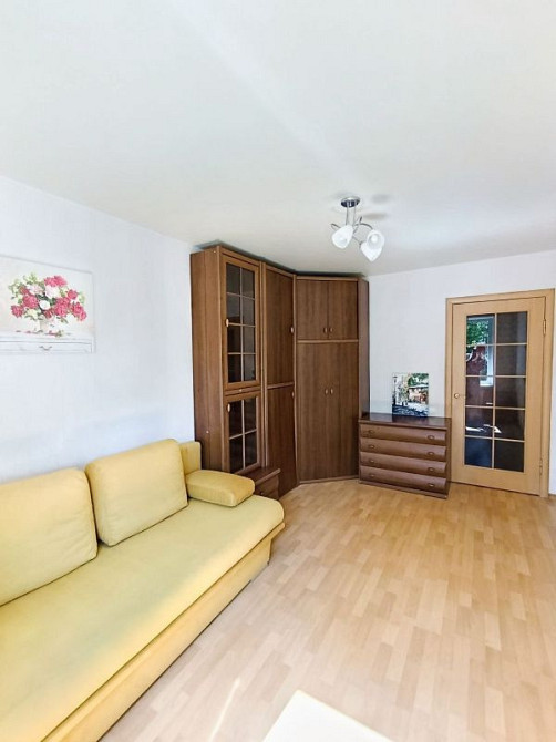 Продам. 2-к.кв. 4/9, пр.Богдана Хмельницького 26 Дніпро - зображення 2