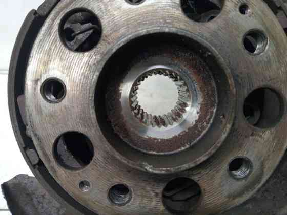 Цапфа задняя правая со ступицей SsangYong Korando C200 2.0 DIESEL D20DT 2010 (б/у) Киев