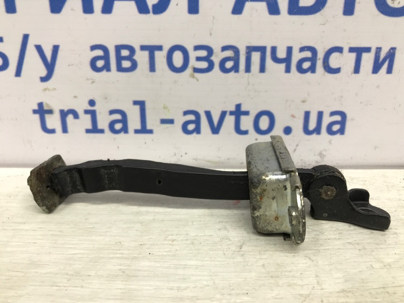 Ограничитель двери задний левый Nissan Juke 2010-2019 824301KA0A (Арт. 39906) Киев - изображение 1