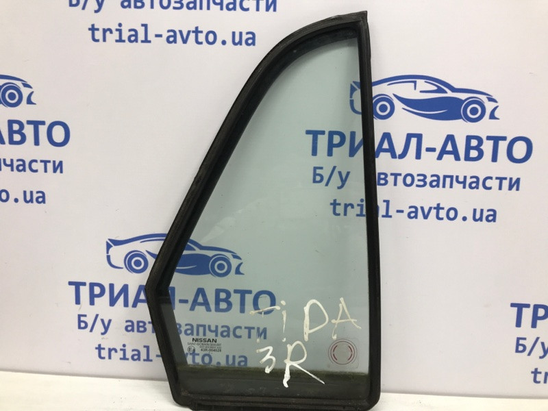 Стекло двери задней правой (форточка) Nissan Tiida C11 1.6 БЕНЗИН HR16 2004 (б/у) Киев - изображение 1