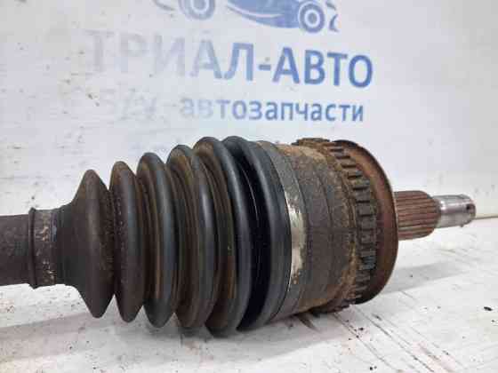 Привод передний правый МКПП Mitsubishi L200 KB 2.5 DIESEL 4D56 2006 (б/у) Киев