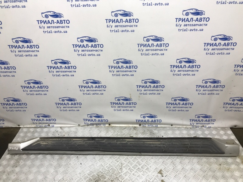 Подножка Mitsubishi Pajero Wagon 4 3.2 ДИЗЕЛЬ 4M41 2006 лев. (б/у) Київ - зображення 1