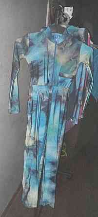 Продам купальники,комбинезоны и штанишки спортивные Одеса