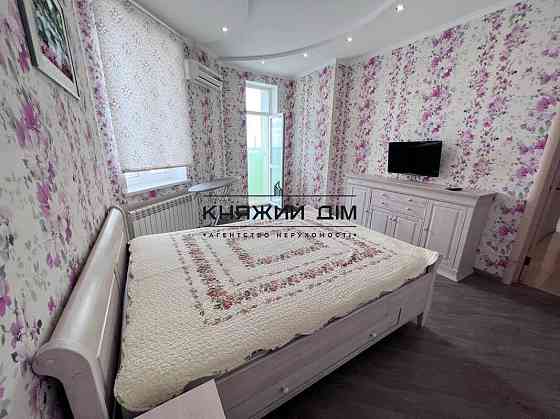 Є Генератор Відмінна двокімнатна квартира в новобудові біля метро Чернігівська. № 11155369 Київ