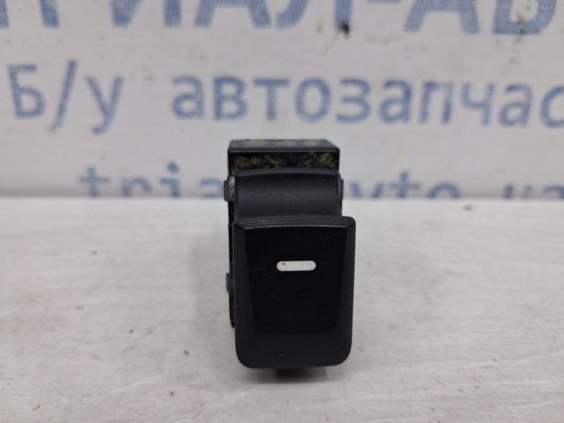 Кнопка стеклоподъемника Kia Sportage SL 1.7 DIESEL D4FD 2010 (б/у) Киев - изображение 2