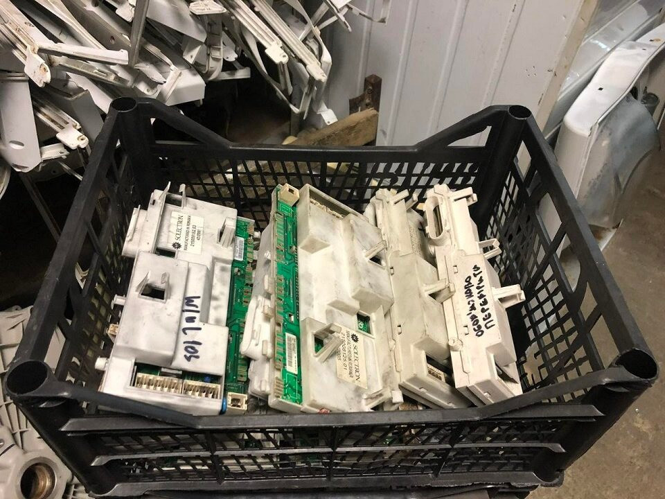 Продаємо нові та вживані запчастини до пральних машин Київ - зображення 3