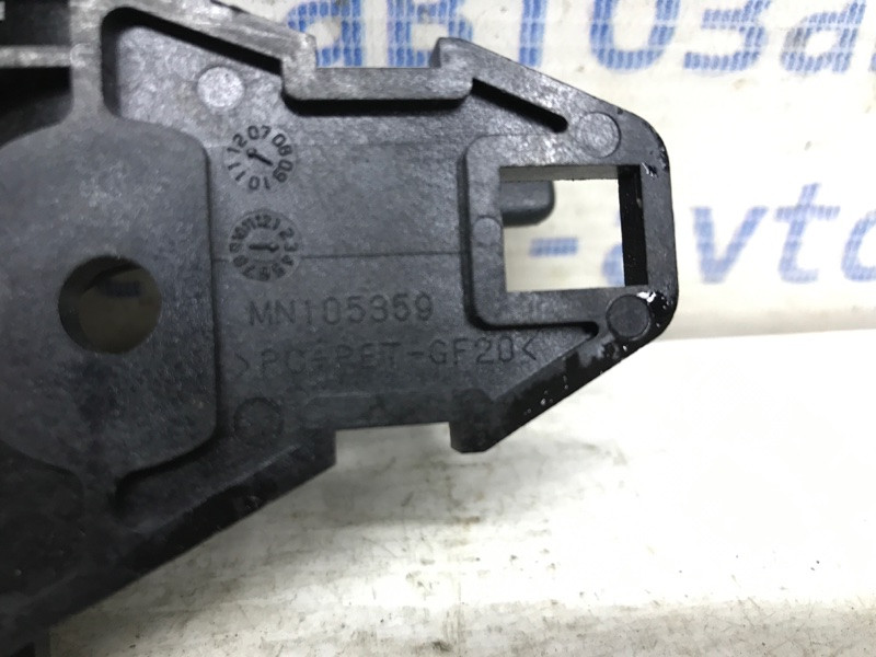 Ручка двери внутренняя левая Mitsubishi Outlander XL 2.2 DIESEL 4N14 2007 (б/у) Киев - изображение 3