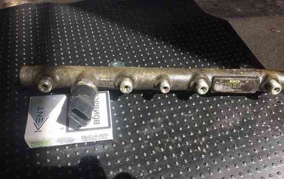 Бу топливная рампа для Renault 7700111013, Bosch 0445214015 Кропивницький