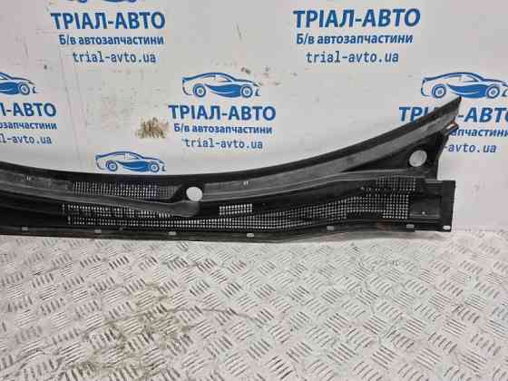 Дефлектор дворников Mitsubishi Outlander 2003-2006 MR971425 (Арт. 68744) Київ